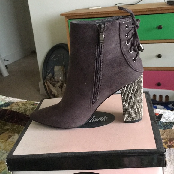 NIB Bling booties - Picture 3 of 7